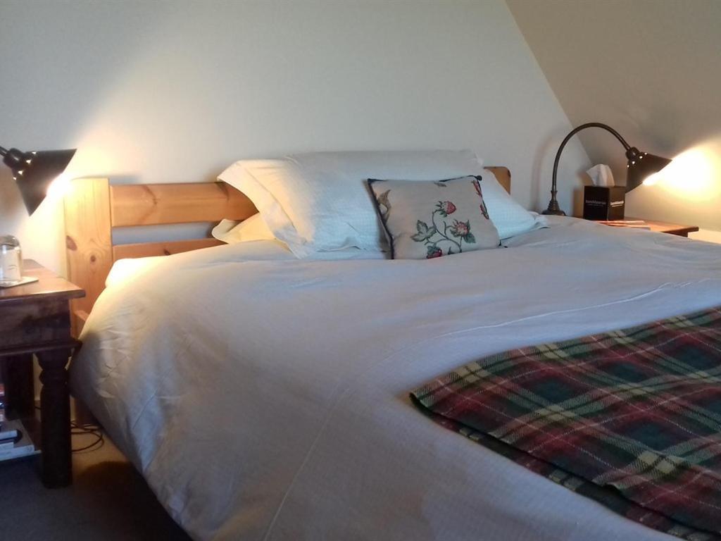 Field Farm Cottage B&B Редінг Номер фото
